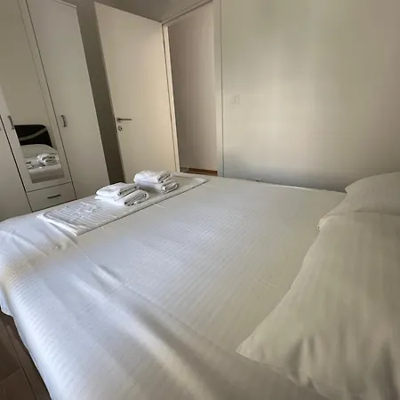 Visi 14 Apartment *